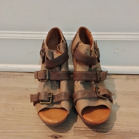 Naya 3.5" heels - Picture 1 of 4